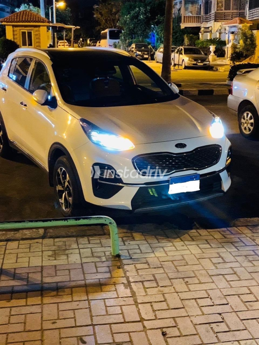Kia Sportage 2021 White Automatic Used for Sale in Giza - 2