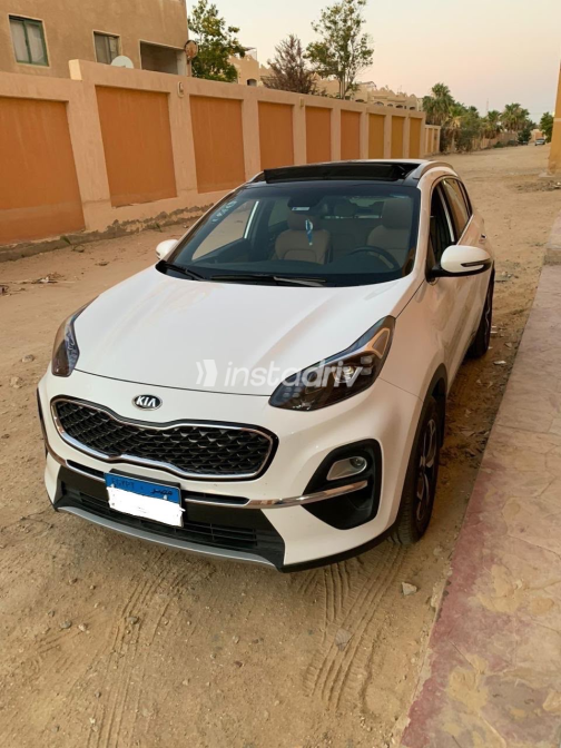 Kia Sportage 2021 White Automatic Used for Sale in Giza - 3