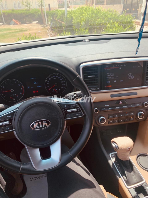 Kia Sportage 2021 White Automatic Used for Sale in Giza - 6