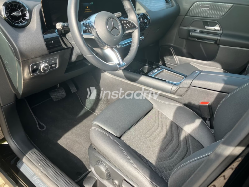Mercedes GLA 200 2024 Black Automatic Used for Sale in Cairo - 7