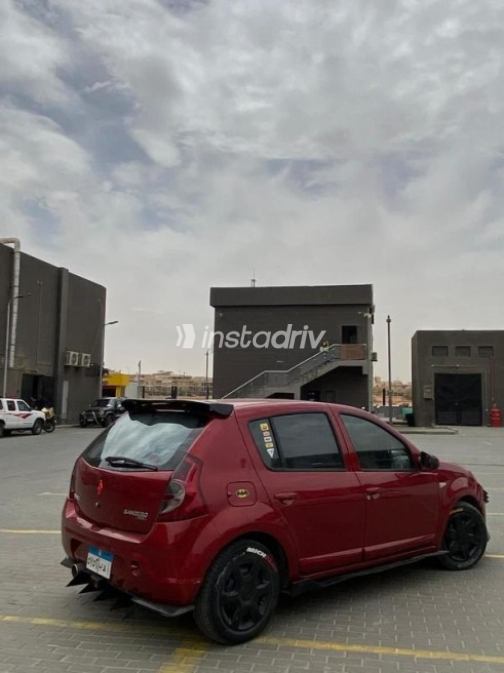 Renault Sandero 2014 Red Automatic Used for Sale in Obour City - 4