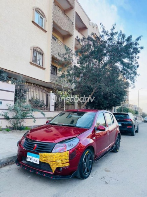 Renault Sandero 2014 Red Automatic Used for Sale in Obour City - 7
