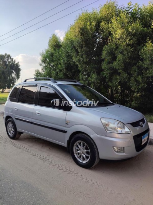 Hyundai Matrix 2009 Silver Manual Used for Sale in Ismailia - 3
