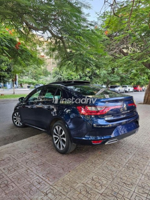 Renault Megane 2022 Dark Blue Automatic Used for Sale in Heliopolis - 6