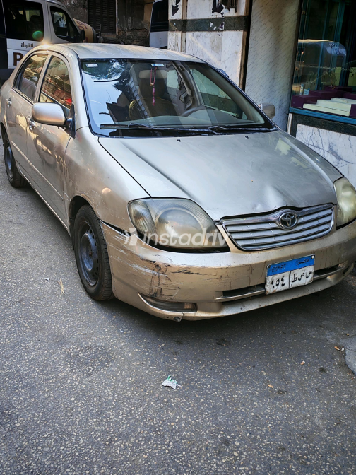 Toyota Corolla 2001 Gold Automatic Used for Sale in Cairo - 1