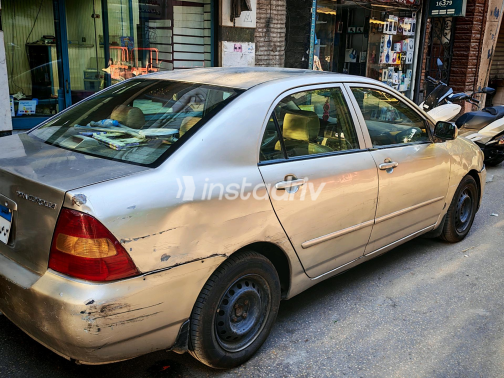 Toyota Corolla 2001 Gold Automatic Used for Sale in Cairo - 9