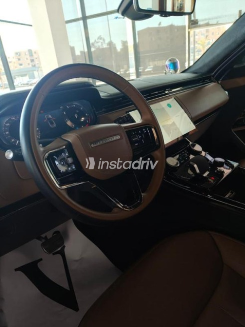 Land Rover Range Rover Sport 2023 Black Automatic Used for Sale in Cairo - 8
