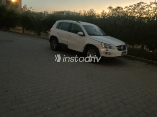 Volkswagen Tiguan 2010 White Automatic Used for Sale in Maadi - 1
