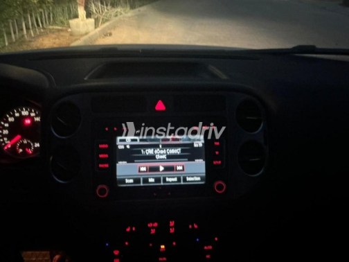Volkswagen Tiguan 2010 White Automatic Used for Sale in Maadi - 9