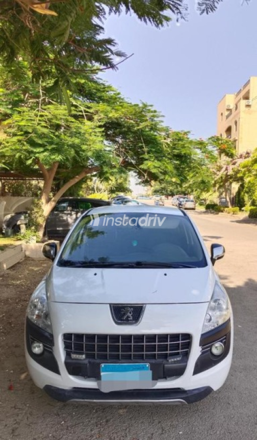 Peugeot 3008 2014 White Automatic Used for Sale in Cairo - 1