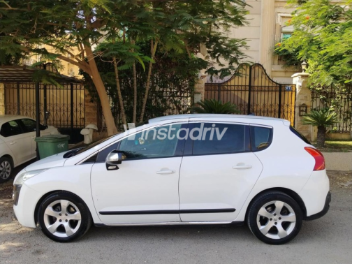 Peugeot 3008 2014 White Automatic Used for Sale in Cairo - 5