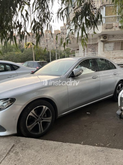 Mercedes E 180 2019 White Automatic Used for Sale in Greater Cairo ( Cairo + Giza) - 3