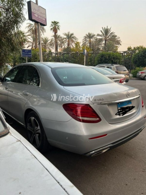 Mercedes E 180 2019 White Automatic Used for Sale in Greater Cairo ( Cairo + Giza) - 9