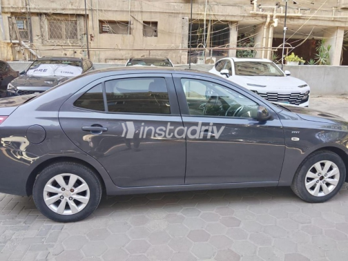 Chevrolet Optra 2016 Gray Automatic Used for Sale in Maadi - 2