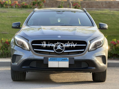 Mercedes GLA 200 2015 Gray Automatic Used for Sale in Cairo - 2