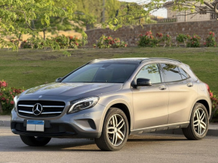 Mercedes GLA 200 2015 Gray Automatic Used for Sale in Cairo