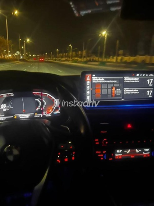 بي ام دبليو 530 2023 رمادي أوتوماتيك مستعملة للبيع في القاهرة - 7