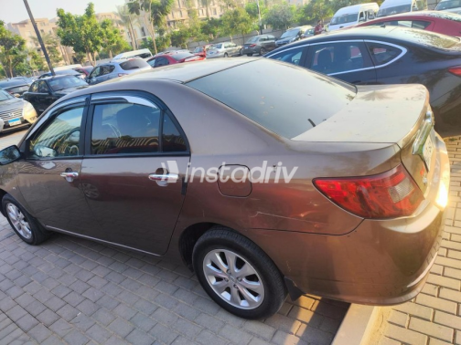 بى واى دى‬ F3 2020 أبيض يدوي مستعملة للبيع في القاهرة الكبرى ( القاهرة - الجيزة) - 3