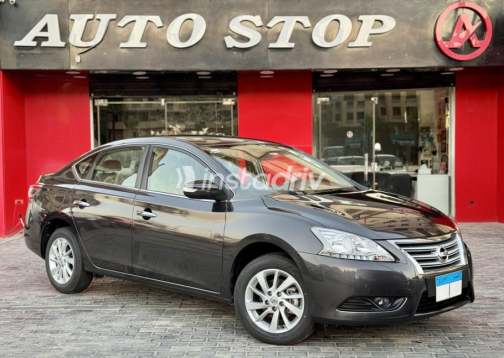 Nissan Sentra 2027 Gray Automatic Used for Sale in 6 October - 5