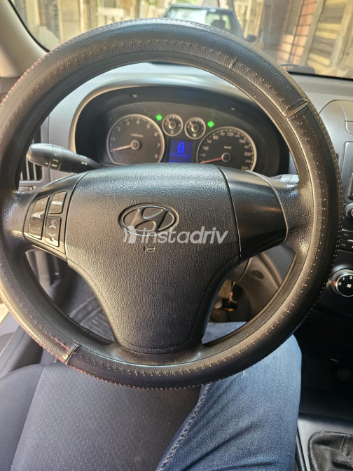 Hyundai I30 2011 Gray Manual Used for Sale in Giza - 2