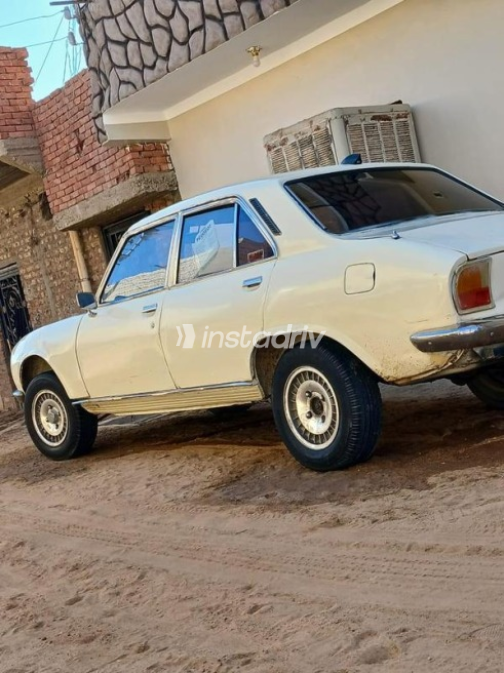 Peugeot 405 1979 White Manual Used for Sale in Aswan - 3