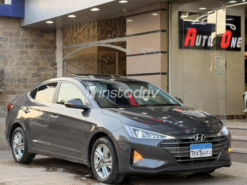 Hyundai Elantra 2026 Gray Automatic Used for Sale in Cairo - 2