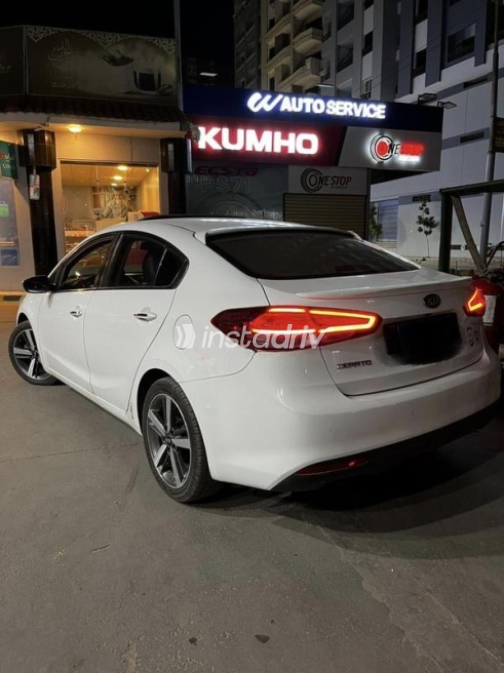 Kia Cerato 2017 White Automatic Used for Sale in Dakahlia - 1