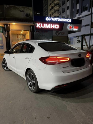 Kia Cerato 2017 White Automatic Used for Sale in Dakahlia