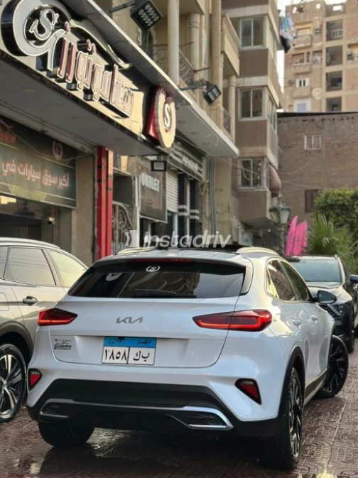 Kia Xceed 2025 White Automatic Used for Sale in Faiyum - 2