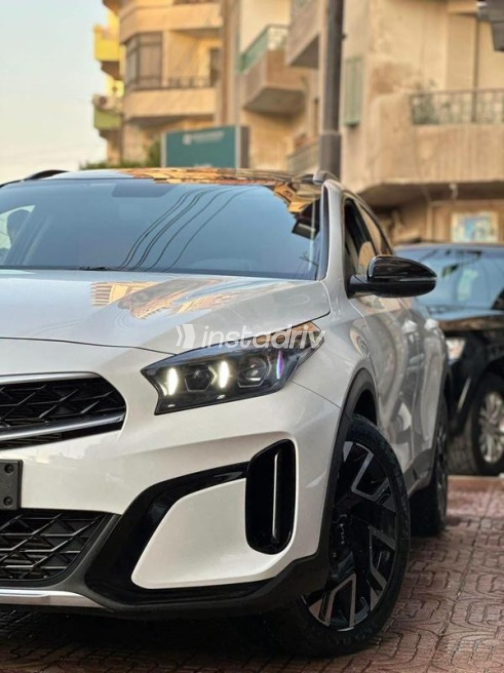 Kia Xceed 2025 White Automatic Used for Sale in Faiyum - 4