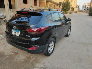 هيونداي IX 35 2014 أسود أوتوماتيك مستعملة للبيع في حدائق اكتوبر