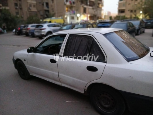 Mitsubishi Lancer 1992 White Manual Used for Sale in Nasr city - 3