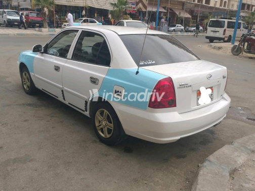 هيونداي فيرنا 2019 أبيض يدوي مستعملة للبيع في مرسى مطروح - 9
