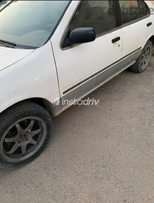 نيسان صنى 2000 أبيض يدوي مستعملة للبيع في القاهرة - 5