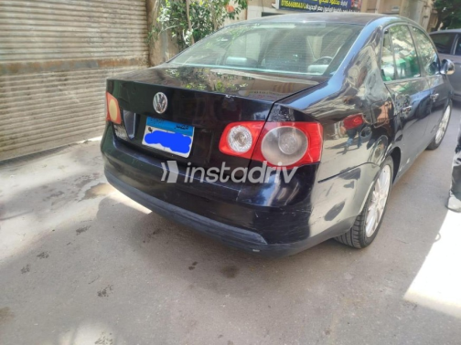 Volkswagen Jetta 2011 Black Automatic Used for Sale in Mokattam - 2