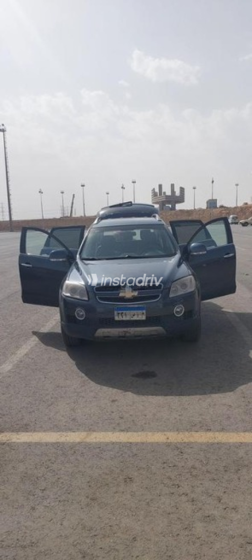 Chevrolet Captiva 2012 Petroleum Automatic Used for Sale in Cairo - 5
