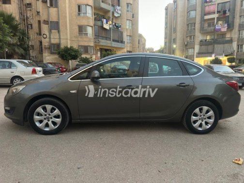 Opel Astra 2021 Gray Automatic Used for Sale in Nasr city - 3