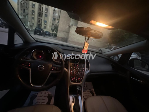 Opel Astra 2021 Gray Automatic Used for Sale in Nasr city - 9