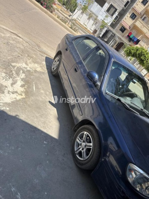 هيونداي فيرنا 2010 أزرق غامق يدوي مستعملة للبيع في الإسكندرية - 1