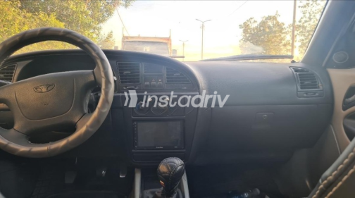 Daewoo Nubira 2 2001 White Manual Used for Sale in Tanta - 2