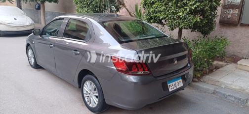 Peugeot 301 2019 White Automatic Used for Sale in Greater Cairo ( Cairo + Giza) - 5