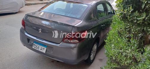 Peugeot 301 2019 White Automatic Used for Sale in Greater Cairo ( Cairo + Giza) - 6