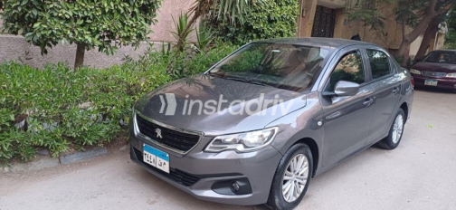 Peugeot 301 2019 White Automatic Used for Sale in Greater Cairo ( Cairo + Giza) - 7