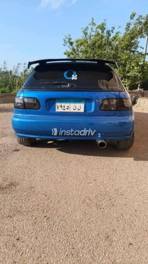 Honda Civic 1992 Blue Automatic Used for Sale in Kafr el-Sheikh - 4