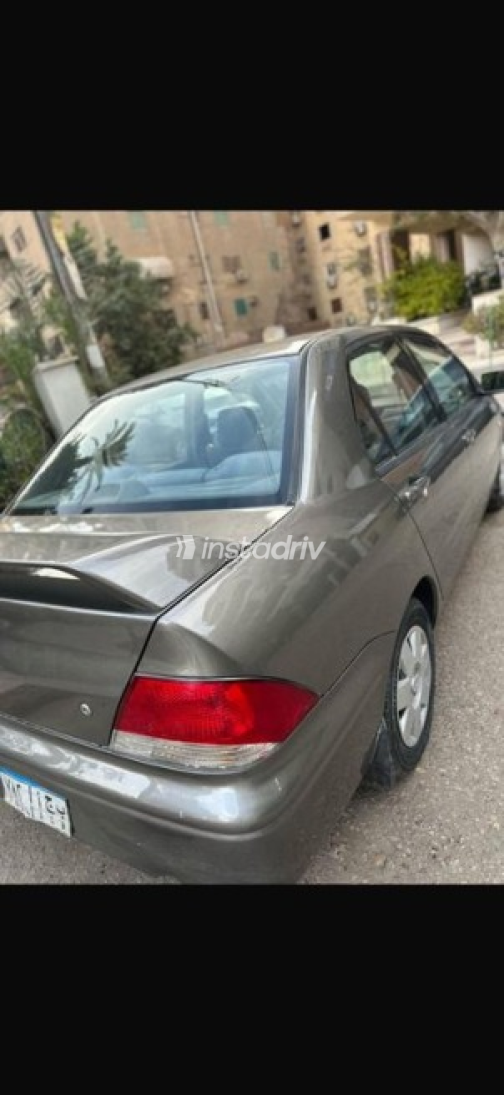 ميتسوبيشي لانسر 2001 رمادي أوتوماتيك مستعملة للبيع في القاهرة - 3