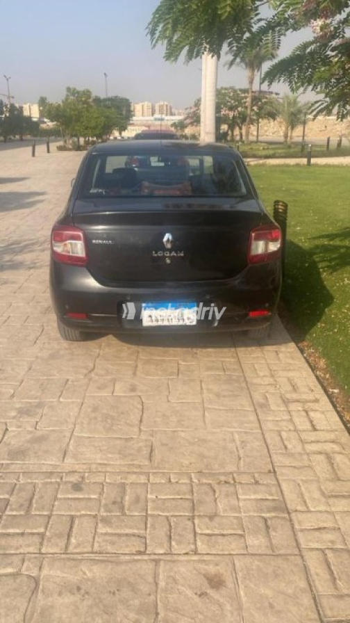 Renault Logan 2016 Black Automatic Used for Sale in Maadi - 2