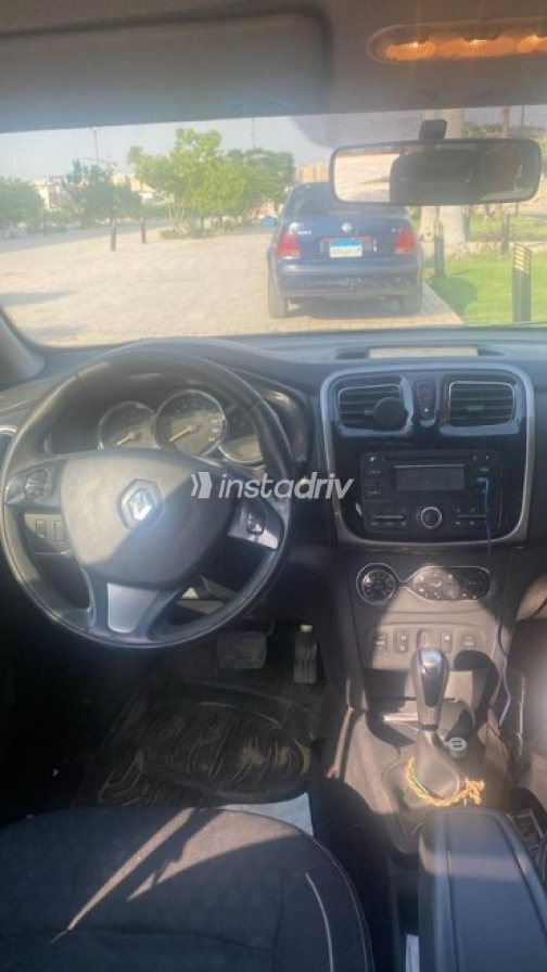 Renault Logan 2016 Black Automatic Used for Sale in Maadi - 5