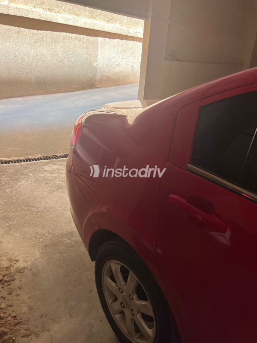 Chery Envy 2017 Red Manual Used for Sale in Cairo - 9