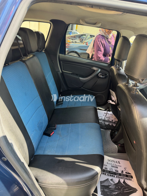 Renault Duster 2018 Blue Automatic Used for Sale in Cairo - 3