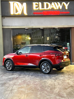 نيسان قشقاي 2024 أحمر CVT مستعملة للبيع في القاهرة